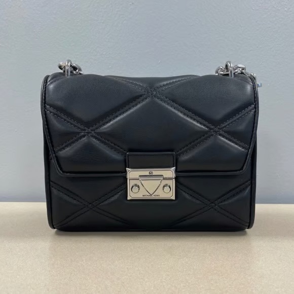 NWT Michael Kors Serena Small Quilted Crossbody Bag - Picture 3 of 3